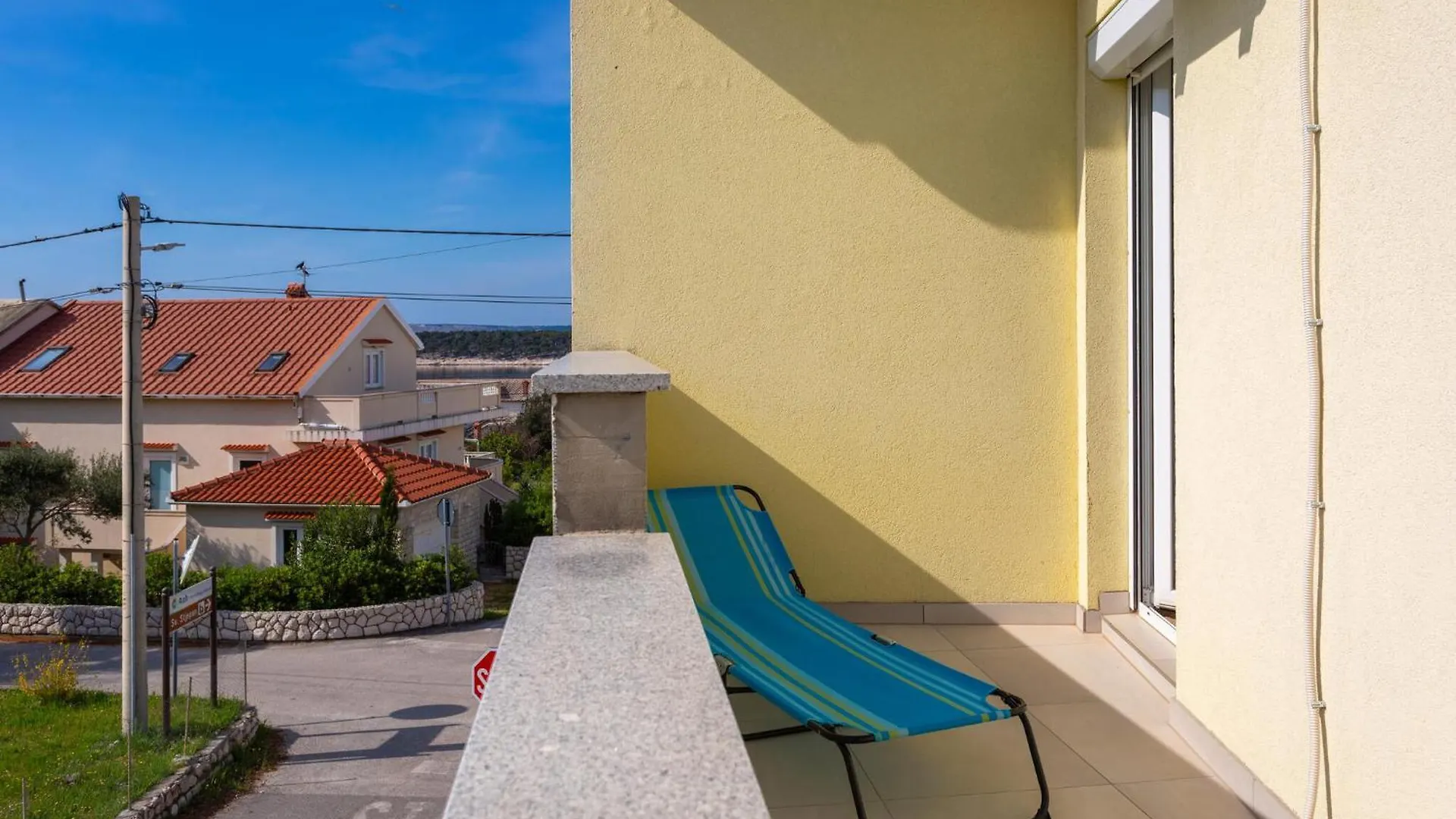 2 Bedroom Lovely Apartment In Barbat Barbat na Rabu
